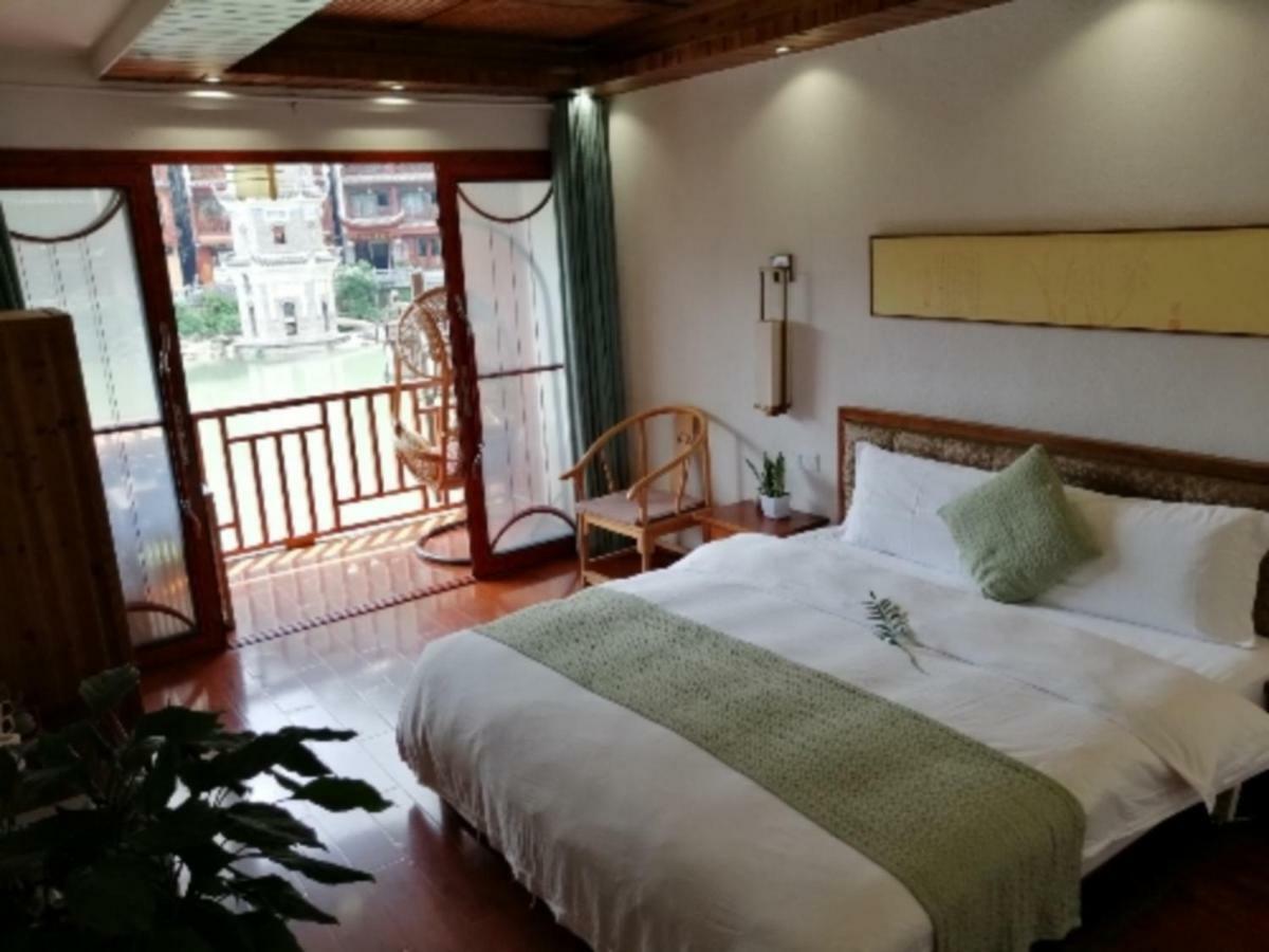 沱江缘民宿 Fenghuang Extérieur photo